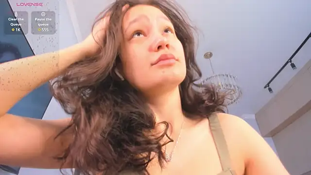 Snapshot of miss_shine chatting on 22, 3, 2025 miss shine online show from 22, 3, 2025