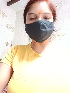 Snapshot of illay_love chatting on 18, 6, 2026 illay love online show from 18, 6, 2026