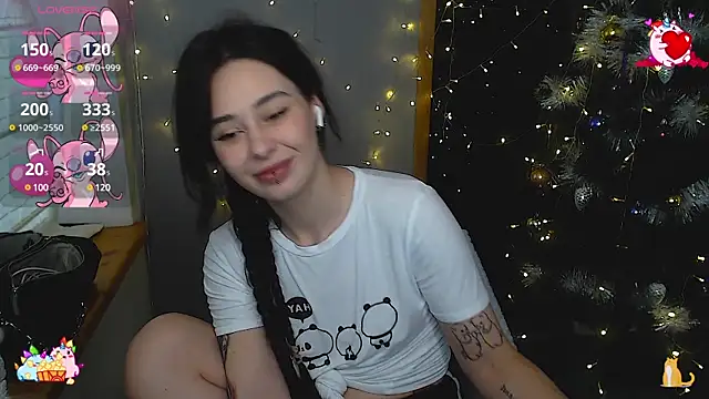 Snapshot of NataliMillers chatting on 22, 12, 2024 NataliMillers online show from 22, 12, 2024