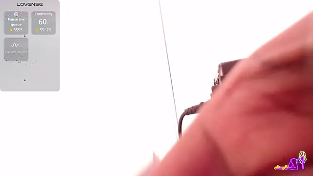 Nahomi-Hill online show from 24, 1, 2025