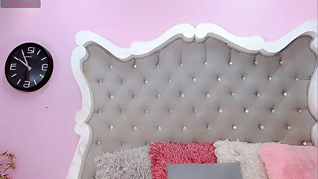 Sophia-Isabella online show from 23, 2, 2025