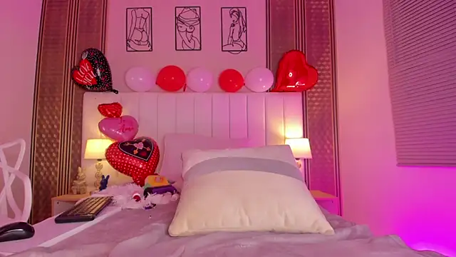 Snapshot of zoe_sky_ chatting on 20, 9, 2025 zoe sky online show from 20, 9, 2025