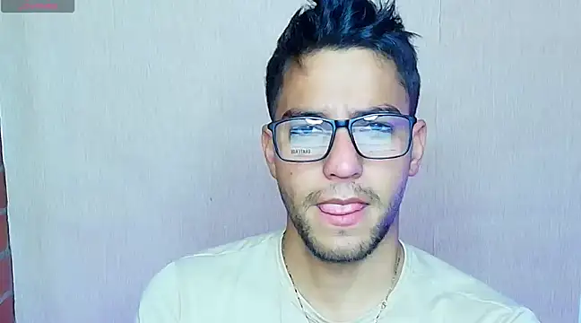 Leandro valenzuela online show from 4, 3, 2025