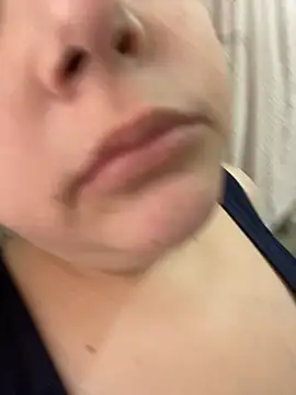 Snapshot of Julietcurvystar chatting on 12, 12, 2024 Julietcurvystar online show from 12, 12, 2024