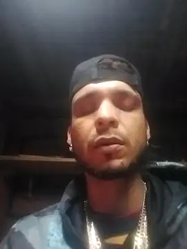 Snapshot of _Dmente_ chatting on 24, 2, 2025 Dmente online show from 24, 2, 2025