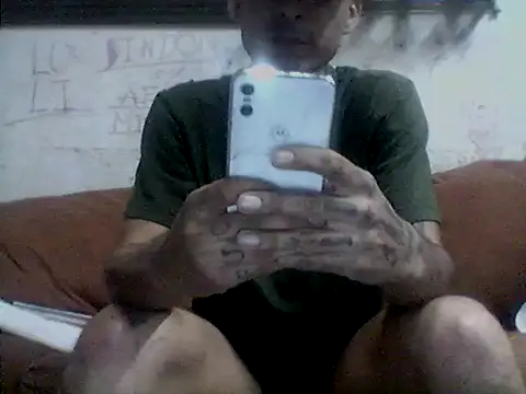 Snapshot of _Dmente_ chatting on 16, 9, 2025 Dmente online show from 16, 9, 2025