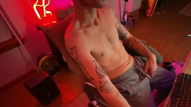 Snapshot of RuffClvb chatting on 17, 10, 2025 RuffClvb online show from 17, 10, 2025