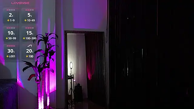 Charlee pink online show from 15, 12, 2024