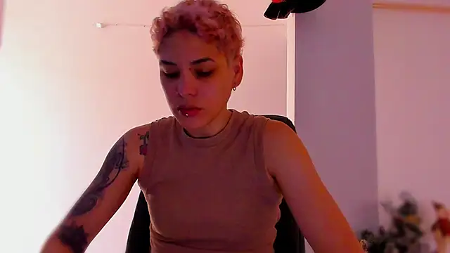 Charlee pink online show from 21, 12, 2025