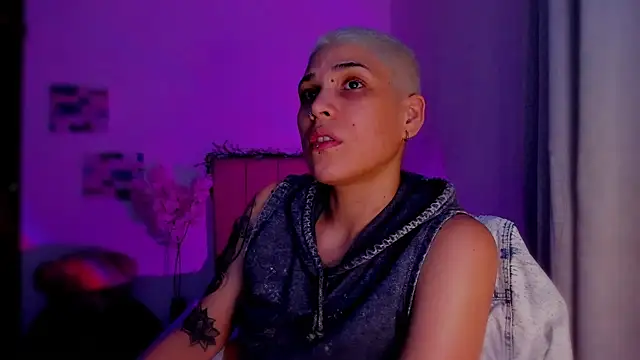 Charlee pink online show from 25, 2, 2026