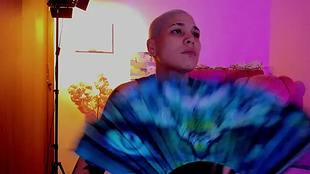 Charlee pink online show from 21, 3, 2026