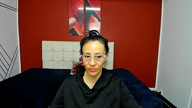 Abrillee1 online show from 12, 1, 2025