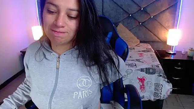 Julietacollins06 online show from 4, 12, 2025