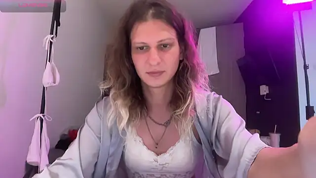 Alice Pinkhead online show from 2, 2, 2026