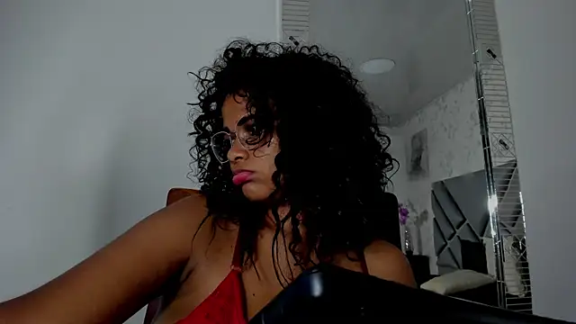 moon HoneyX online show from 4, 2, 2025