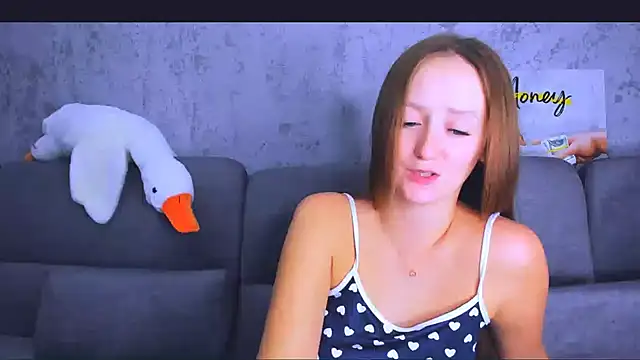 Snapshot of DreameSoul chatting on 4, 2, 2025 DreameSoul online show from 4, 2, 2025