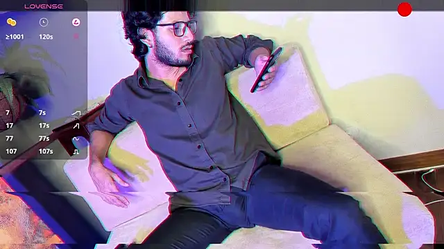 Nicholasrodrii online show from 15, 12, 2024