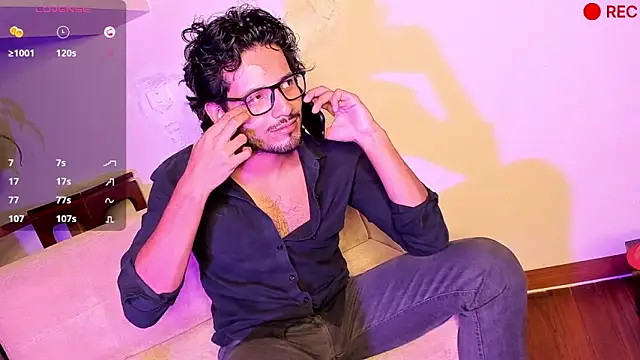 Nicholasrodrii online show from 28, 12, 2024