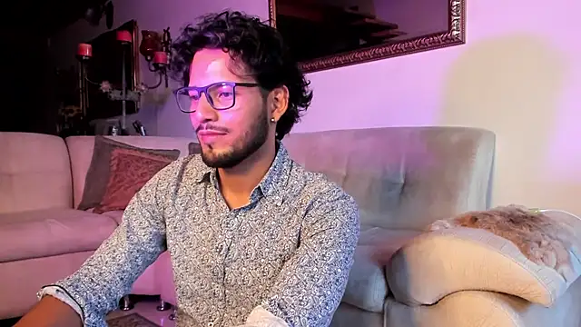 Nicholasrodrii online show from 30, 1, 2025