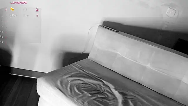 Nicholasrodrii online show from 6, 3, 2025