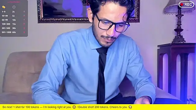 Nicholasrodrii online show from 2, 12, 2025