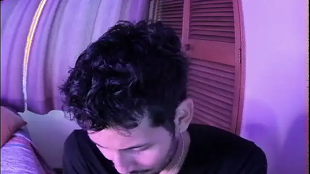 Nicholasrodrii online show from 25, 2, 2026