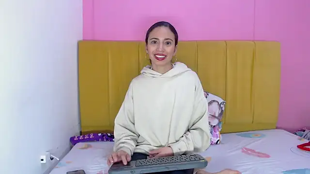Snapshot of angelinabrookcm101 chatting on 7, 12, 2024 angelinabrookcm101 online show from 7, 12, 2024