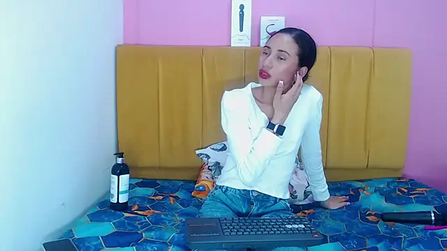 Snapshot of angelinabrookcm101 chatting on 21, 12, 2024 angelinabrookcm101 online show from 21, 12, 2024