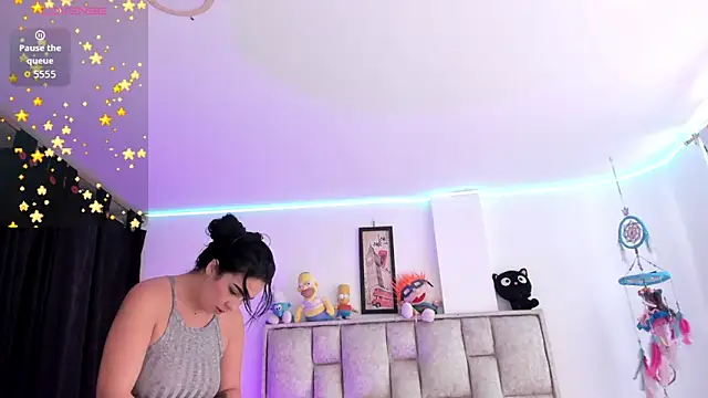 brianaGuzman online show from 18, 11, 2025