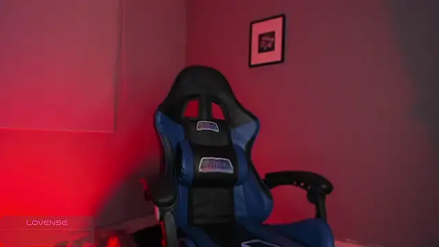 Snapshot of adamjackson_ chatting on 19, 9, 2025 adamjackson online show from 19, 9, 2025