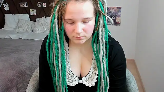 GloriaHylivi online show from 19, 12, 2024