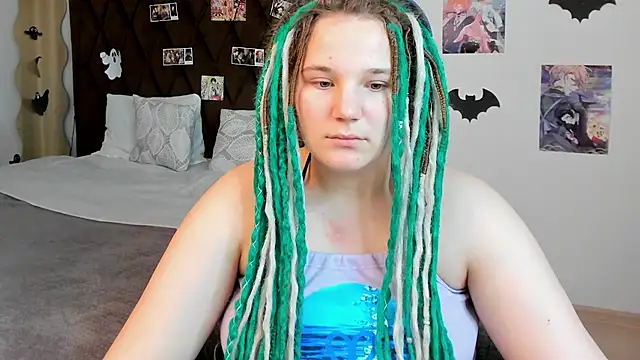 GloriaHylivi online show from 22, 12, 2024