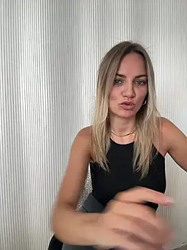 Snapshot of Milla__one chatting on 1, 6, 2026 Milla one online show from 1, 6, 2026