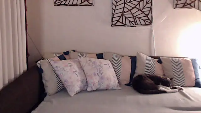 pepper milf online show from 17, 3, 2025