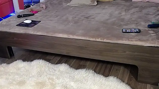 Denny Brenda online show from 3, 11, 2025