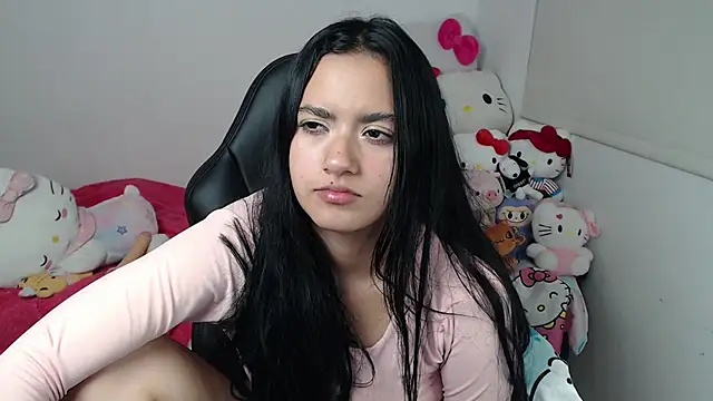 Snapshot of kayla_k18 chatting on 21, 6, 2026 kayla k18 online show from 21, 6, 2026