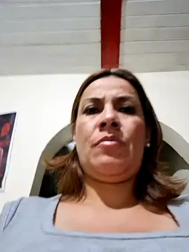 Snapshot of Zaralu_ chatting on 6, 12, 2024 Zaralu online show from 6, 12, 2024