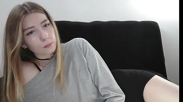ErikaShyy online show from 19, 5, 2026