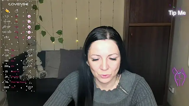 Snapshot of Alika_lorens_talk chatting on 8, 1, 2025 Alika lorens talk online show from 8, 1, 2025