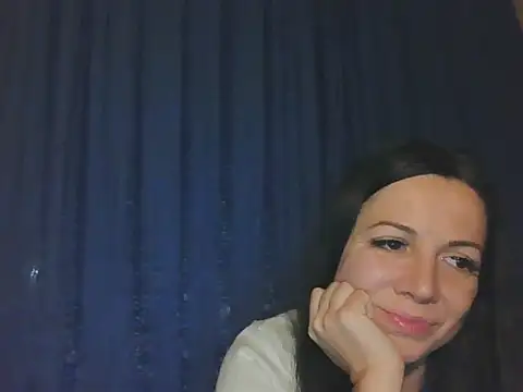 Snapshot of Alika_lorens_talk chatting on 8, 10, 2025 Alika lorens talk online show from 8, 10, 2025
