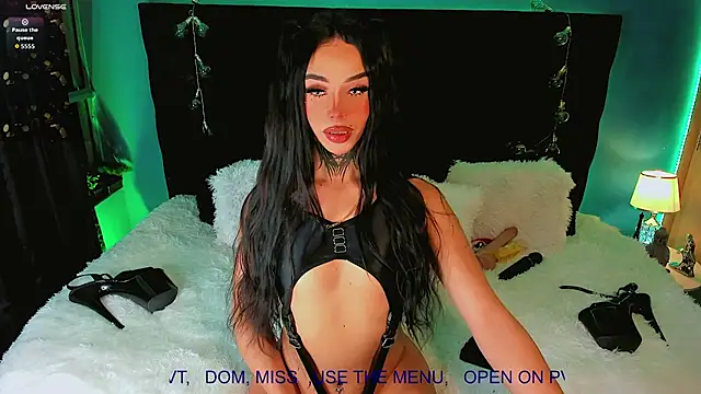 CALLME GODDESS  online show from 24, 4, 2026