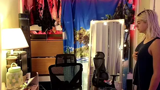 cunty tranny lydia online show from 1, 10, 2025