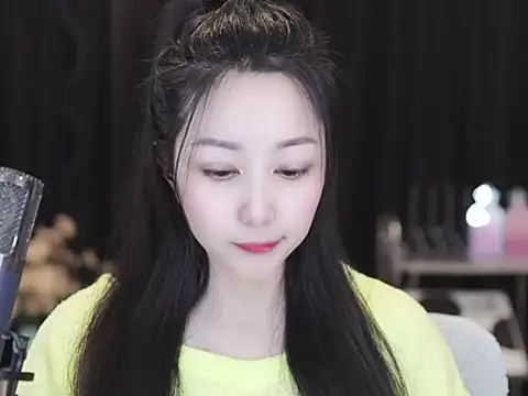 Nuyoah-77 online show from 23, 3, 2026