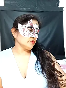 Snapshot of Maya8175 chatting on 26, 1, 2025 Maya8175 online show from 26, 1, 2025