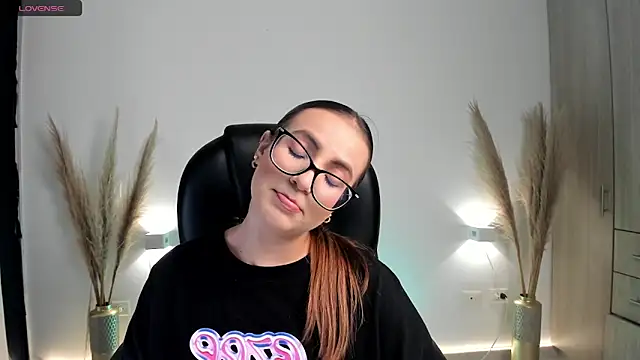 RyliieHunter online show from 2, 12, 2024