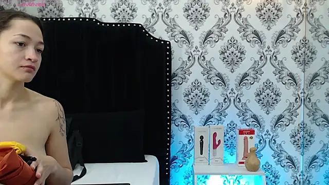 SaaraBrown online show from 20, 2, 2025