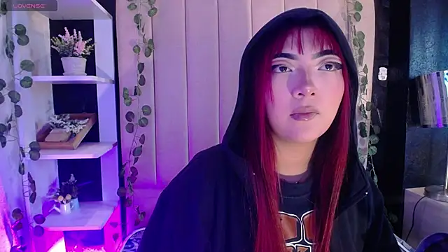 Snapshot of Mia_Rinn chatting on 28, 1, 2025 Mia Rinn online show from 28, 1, 2025