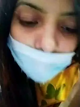 Snapshot of Hotty-Divya chatting on 17, 12, 2024 Hotty-Divya online show from 17, 12, 2024