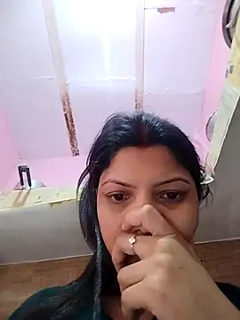 Snapshot of Hotty-Divya chatting on 24, 3, 2026 Hotty-Divya online show from 24, 3, 2026