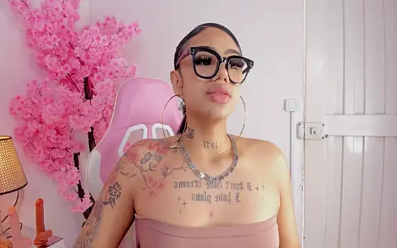 Snapshot of Mia_Jansen chatting on 10, 1, 2025 Mia Jansen online show from 10, 1, 2025